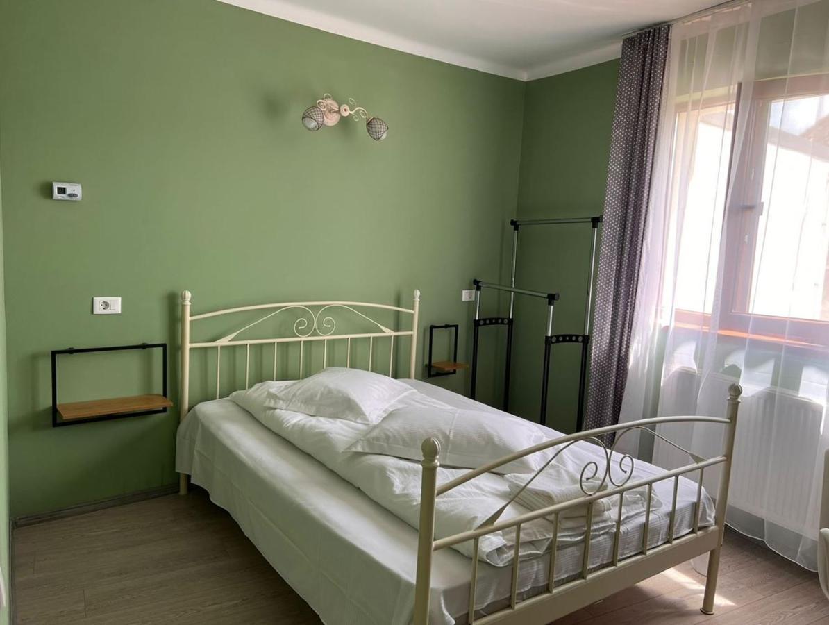 Premont Studios Ghimbav Esterno foto